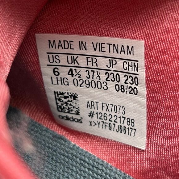 Adidas NMD R1 Shoes Women\'s Size 6 Hazy Rose Pink Athletic Training Sneakers Adidas NMD R1 Shoes Women\'s Size 6 Hazy Rose Pink Athletic Training Sneakers